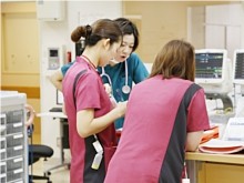 平和台病院　業務風景2