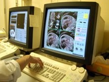 岩切病院　診察風景