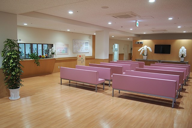 南さがえ病院　待合室