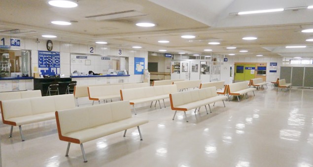 つくば双愛病院　外来待合室
