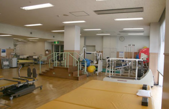 本島総合病院　リハビリ室