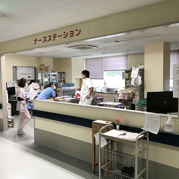 財部記念病院　ナースステーション