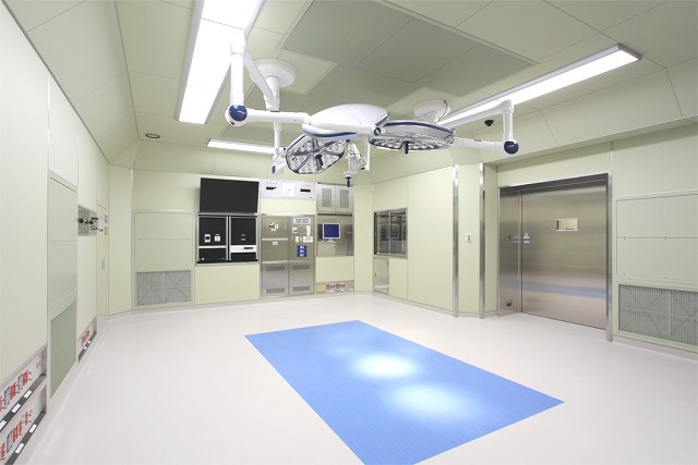 おおたかの森病院　手術室