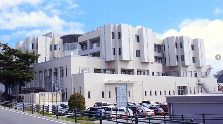 加納岩総合病院　外観