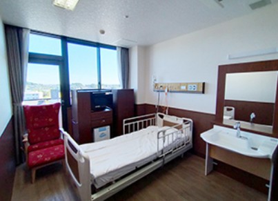 野崎東病院　病室