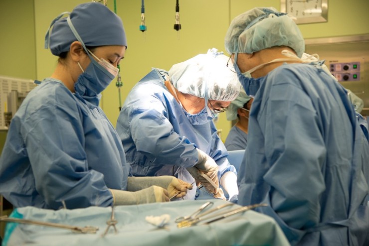 黒木病院　手術中