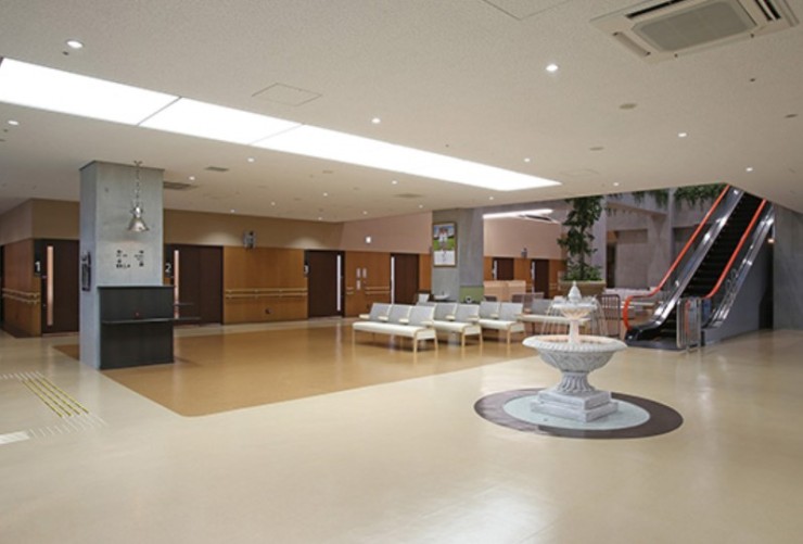 野尻中央病院　待合スペース