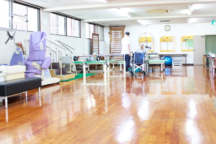 獅子目整形外科病院　リハビリルーム