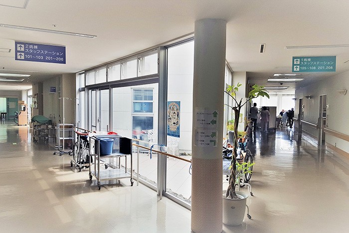 獅子目整形外科病院　病棟廊下