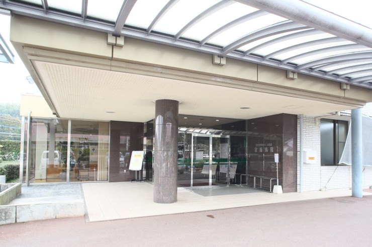 宮崎病院　玄関2