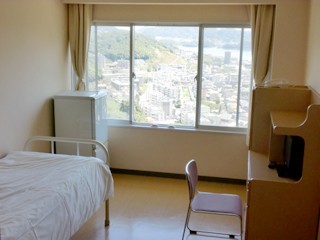 日見中央病院　ストレスケア病棟個室