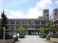 三輪病院　外観2