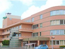 サンバリー高岡病院　外観