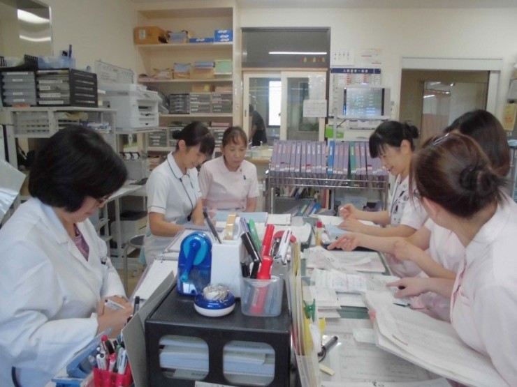 川西赤十字病院　業務風景