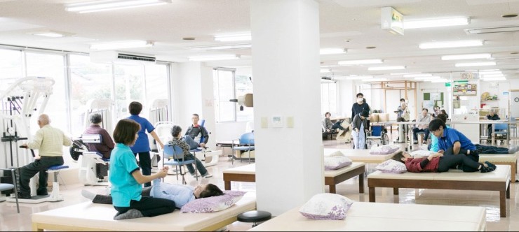 聖和記念病院　リハビリ室