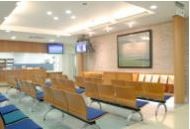 久恒病院　待合スペース