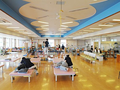 安本病院　リハビリ室