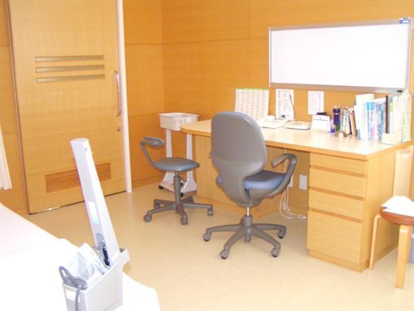 高良台リハビリテーション病院　診察室