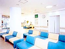 井上病院　待合スペース