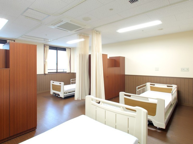 嶺南こころの病院　病室