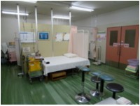 波方中央病院　処置室