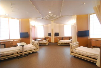 松山城東病院　多床室