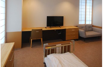 松山城東病院　特別室