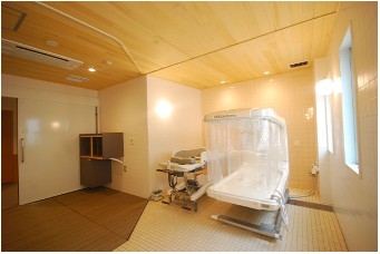 松山城東病院　介助浴室