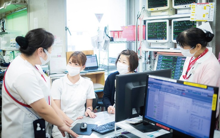 松山笠置記念心臓血管病院　ミーティング風景