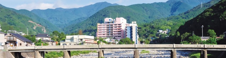 熱川温泉病院　外観2