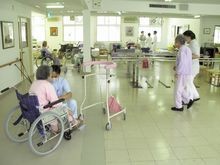 富士山麓病院介護医療院　リハビリ室