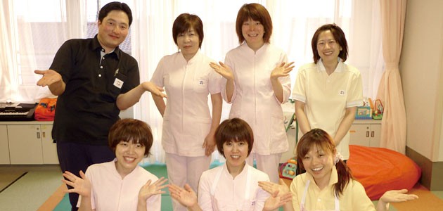 愛知県青い鳥医療療育センター　スタッフ集合