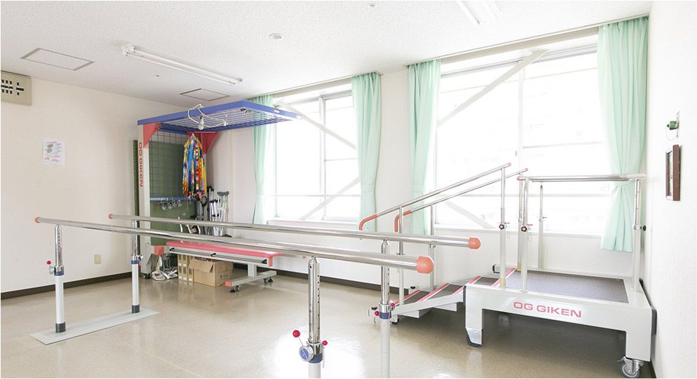 勝又病院　理学療法室2