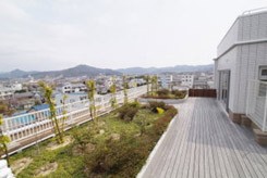 光生会病院　屋上庭園