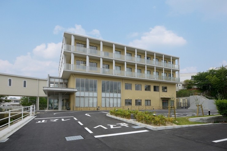 みどりの風南知多病院　外観