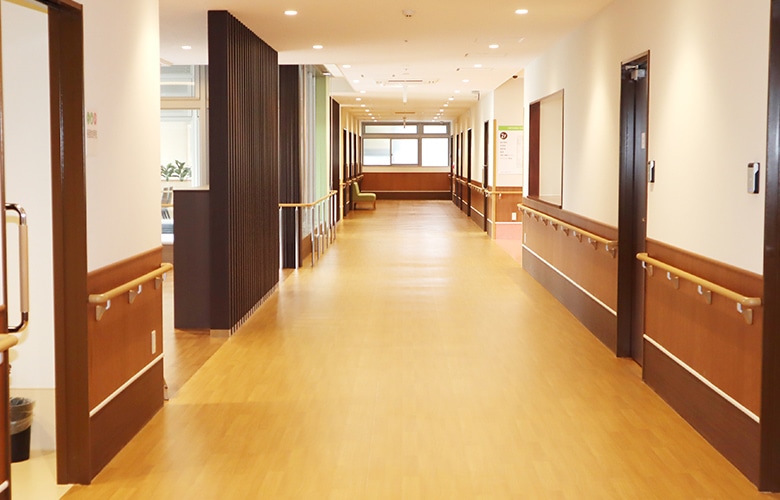 広島中央リハビリテーション病院　廊下