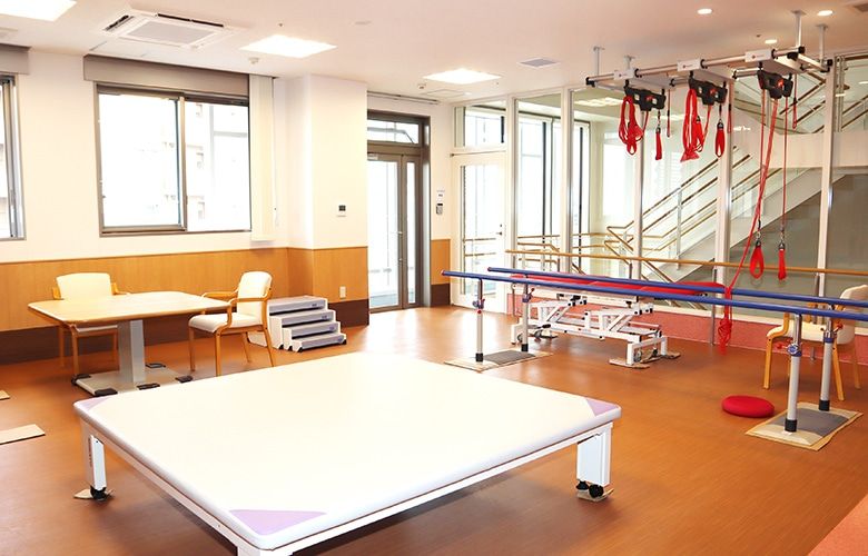 広島中央リハビリテーション病院　リハビリスペース