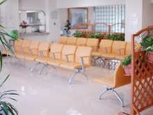 小泉病院　待合室