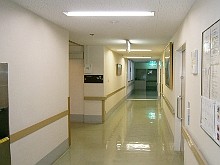 小畠病院　廊下