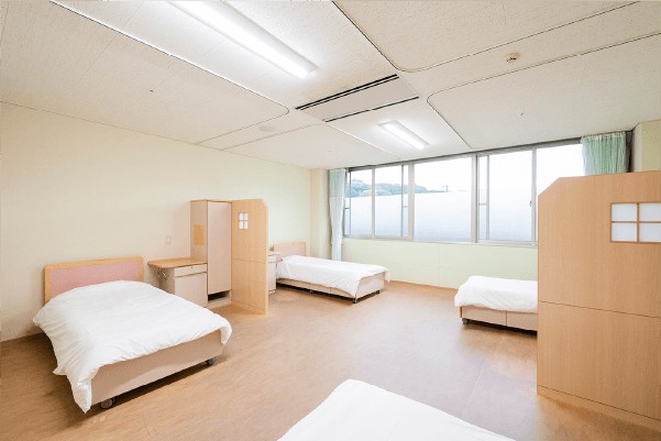 多度あやめ病院　病室