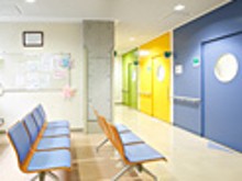 光愛病院　待合スペース