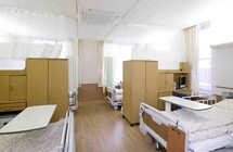 東大阪山路病院　病室