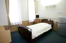 東大阪山路病院　病室2