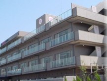 八尾はぁとふる病院　外観