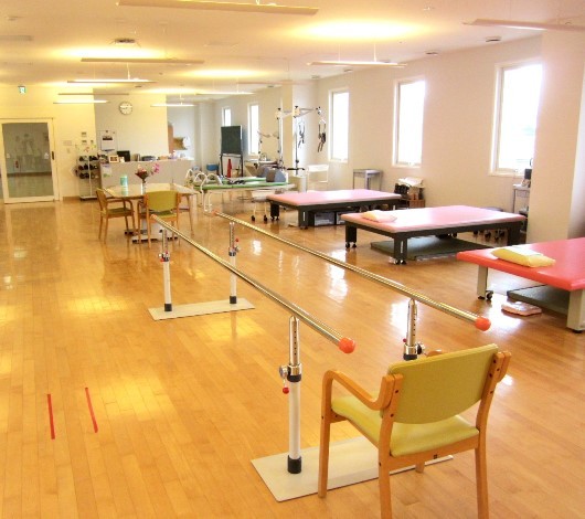 綾部ルネス病院　リハビリセンター