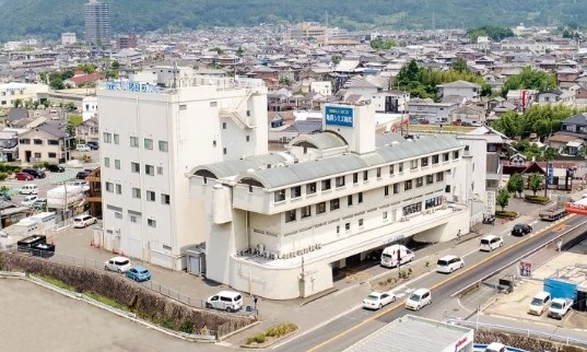 亀岡シミズ病院　外観