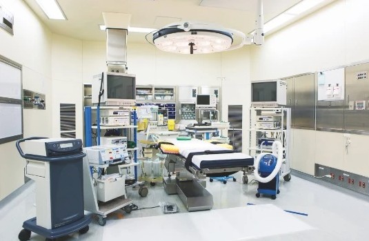 亀岡シミズ病院　オペ室