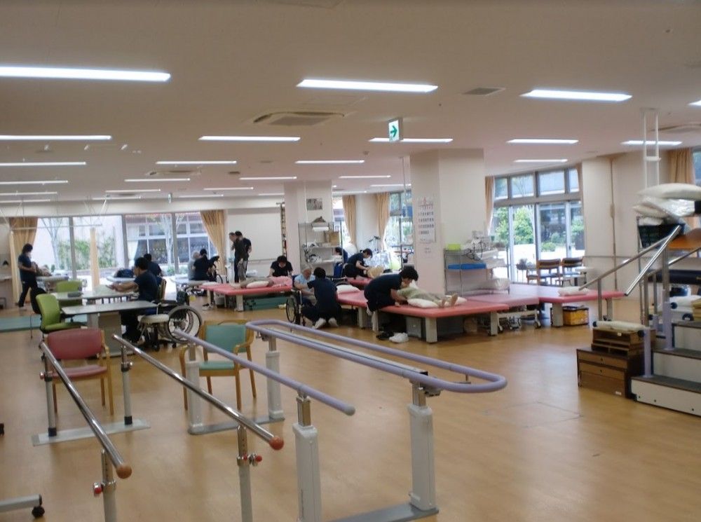リハ室　多摩平の森の病院 サイズ