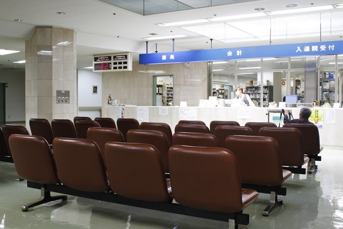 北多摩病院　待合スペース