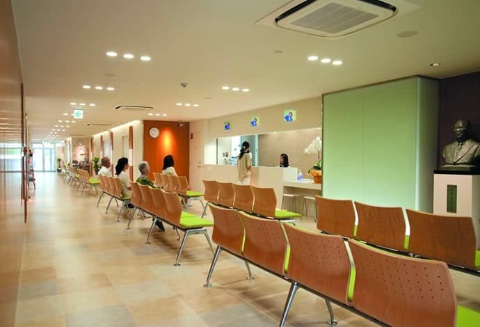 櫻井病院　待合スペース